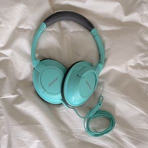 BOSE Noise Cancelling headphones